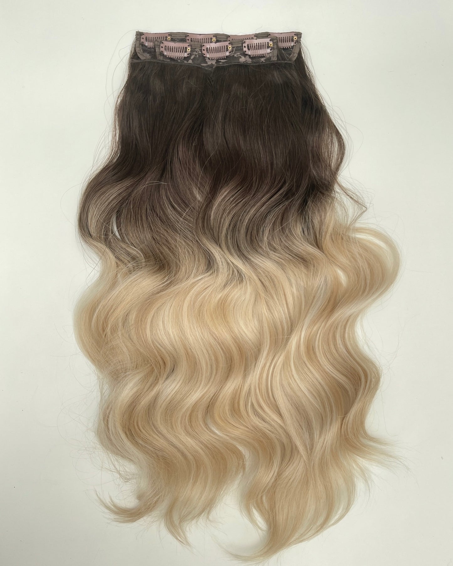 24’ Wavy 220g Bio-Protein Fibre Clip-in Hair Extensions - Smoked Honey Balayage
