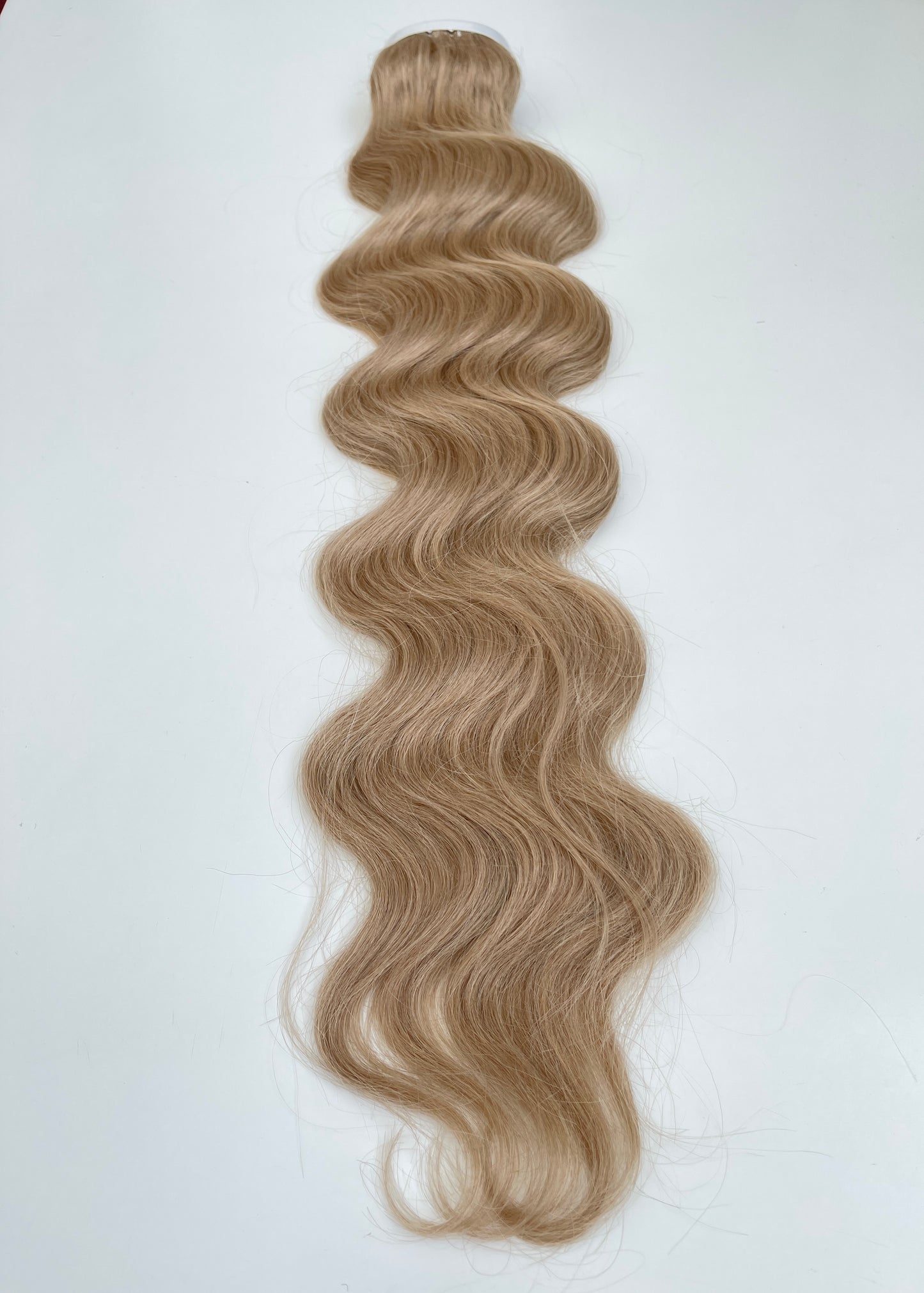 30” Wavy Tape-In Extensions – 210g Bio-Protein Fibre – Sandy Blonde
