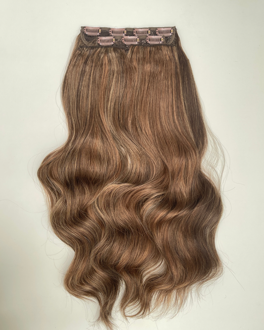 24’ Wavy 220g Bio-Protein Fibre Clip-in Hair Extensions - Chocolate Toffee