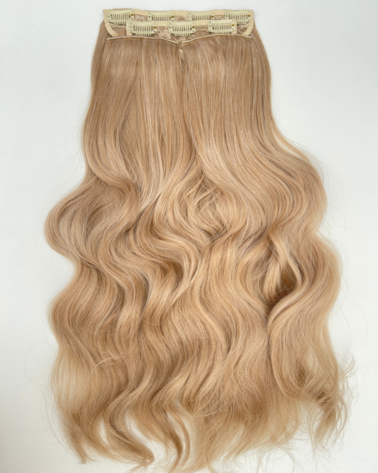 24’ Wavy 220g Bio-Protein Fibre Clip-in Hair Extensions - Honey Blonde